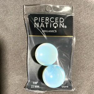 NWT 7/8 (22m) White Opal Plugs